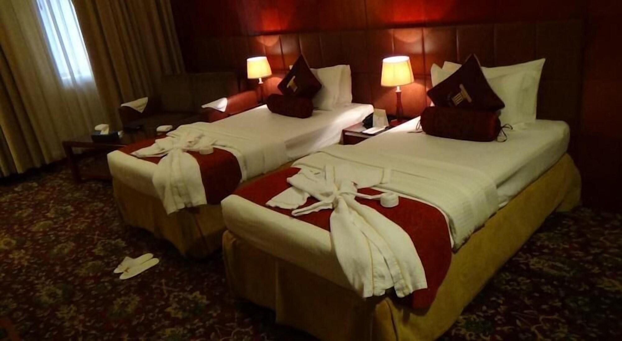 Hotel Shaza Regency Plaza Al Madinah Medina Exterior foto A room at the hotel