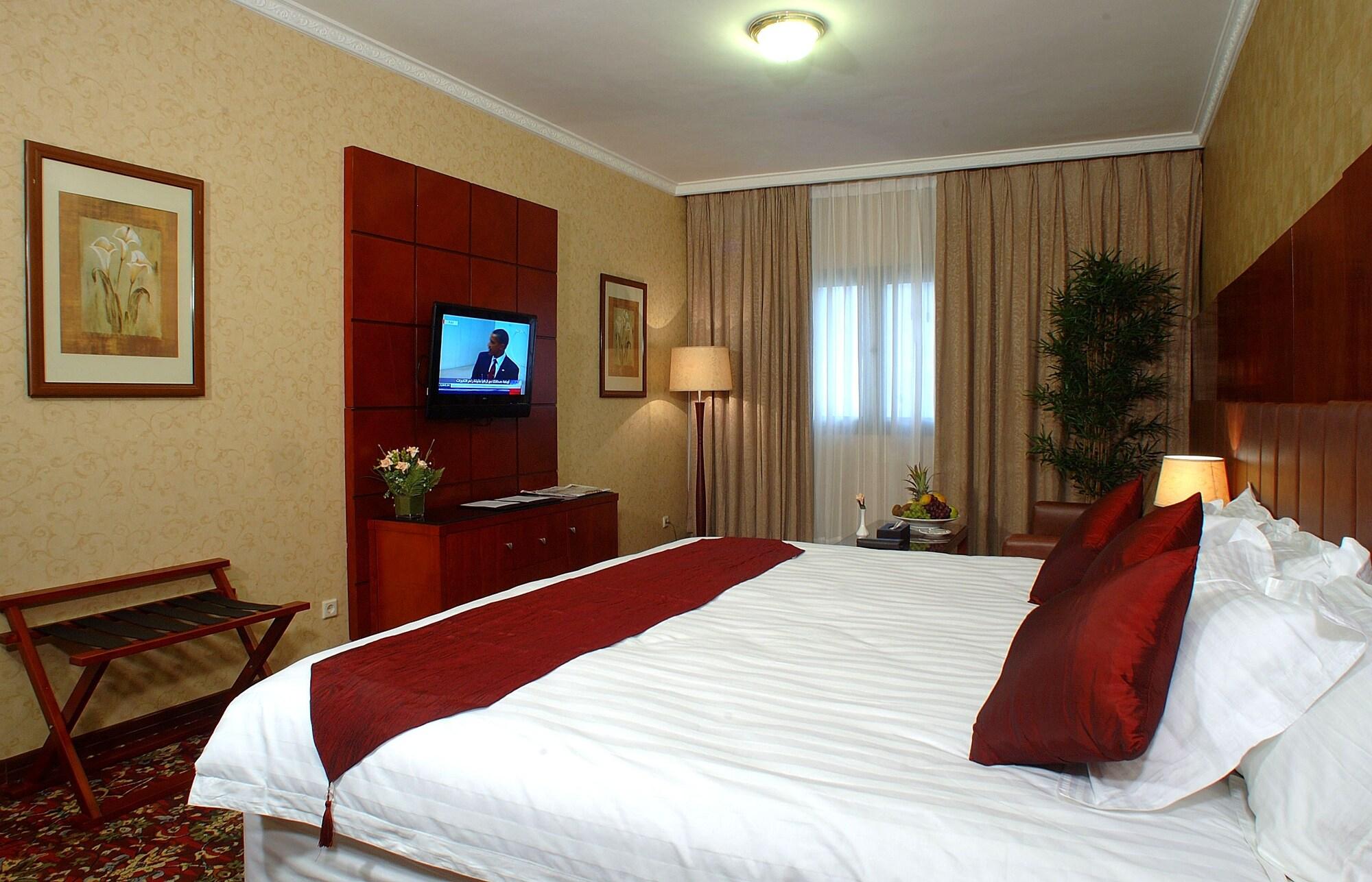 Hotel Shaza Regency Plaza Al Madinah Medina Exterior foto A room at the hotel