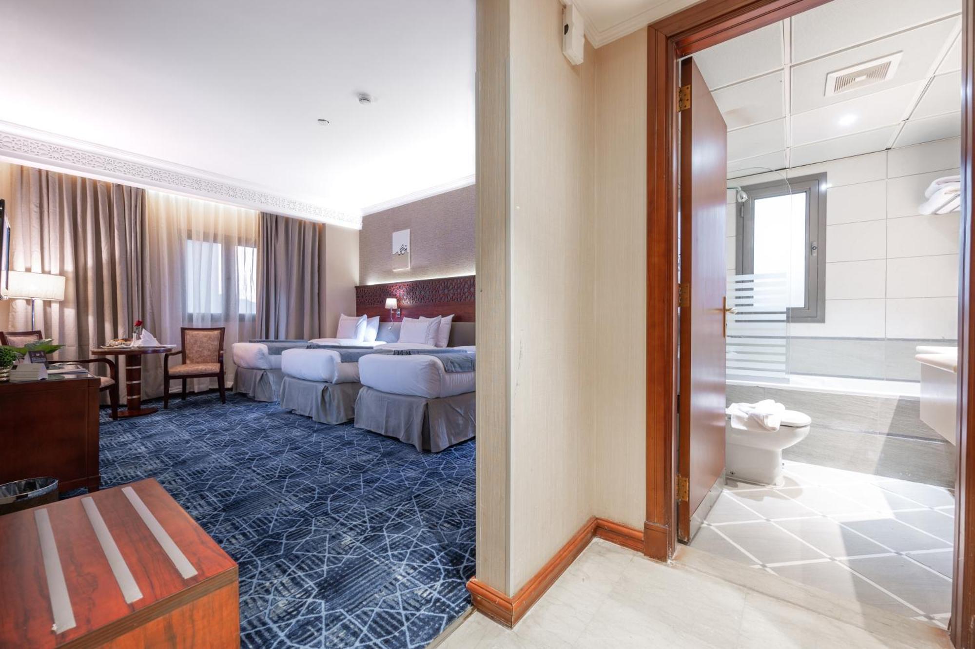 Hotel Shaza Regency Plaza Al Madinah Medina Exterior foto A room at the hotel