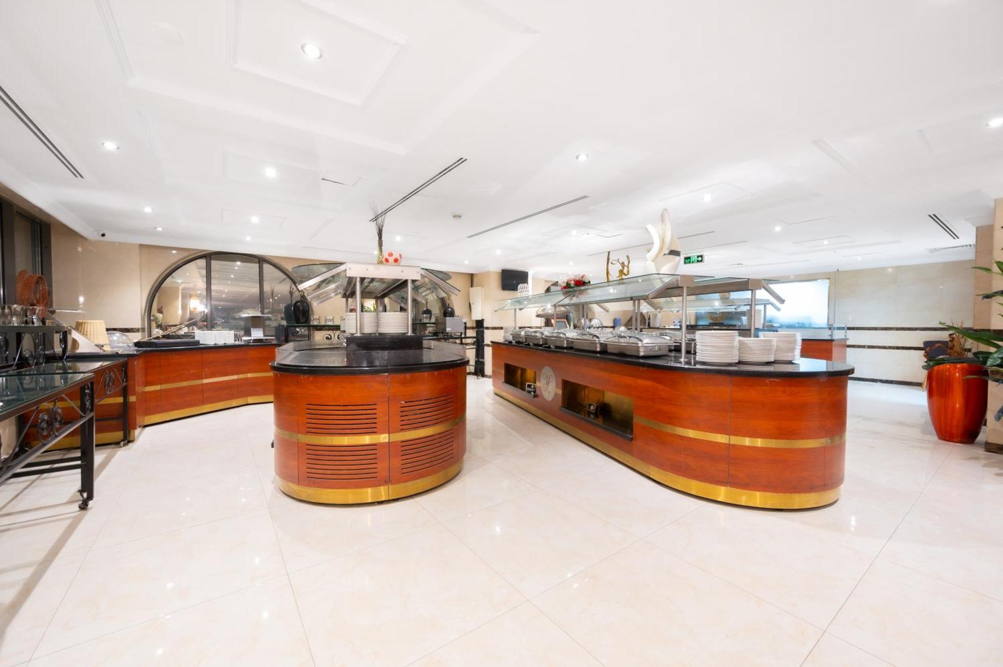 Hotel Shaza Regency Plaza Al Madinah Medina Exterior foto The buffet at the lounge