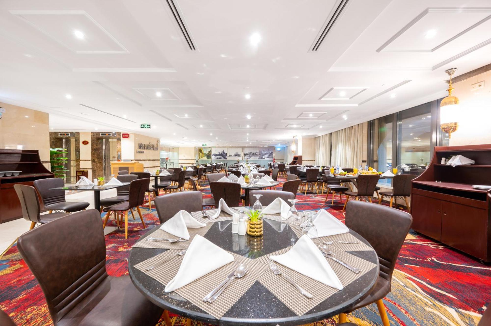 Hotel Shaza Regency Plaza Al Madinah Medina Exterior foto The Club at Tan Son Nhat International Airport