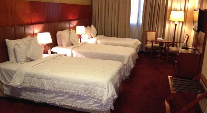 Hotel Shaza Regency Plaza Al Madinah Medina Exterior foto A room at the hotel