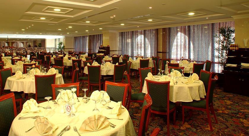 Hotel Shaza Regency Plaza Al Madinah Medina Exterior foto The restaurant