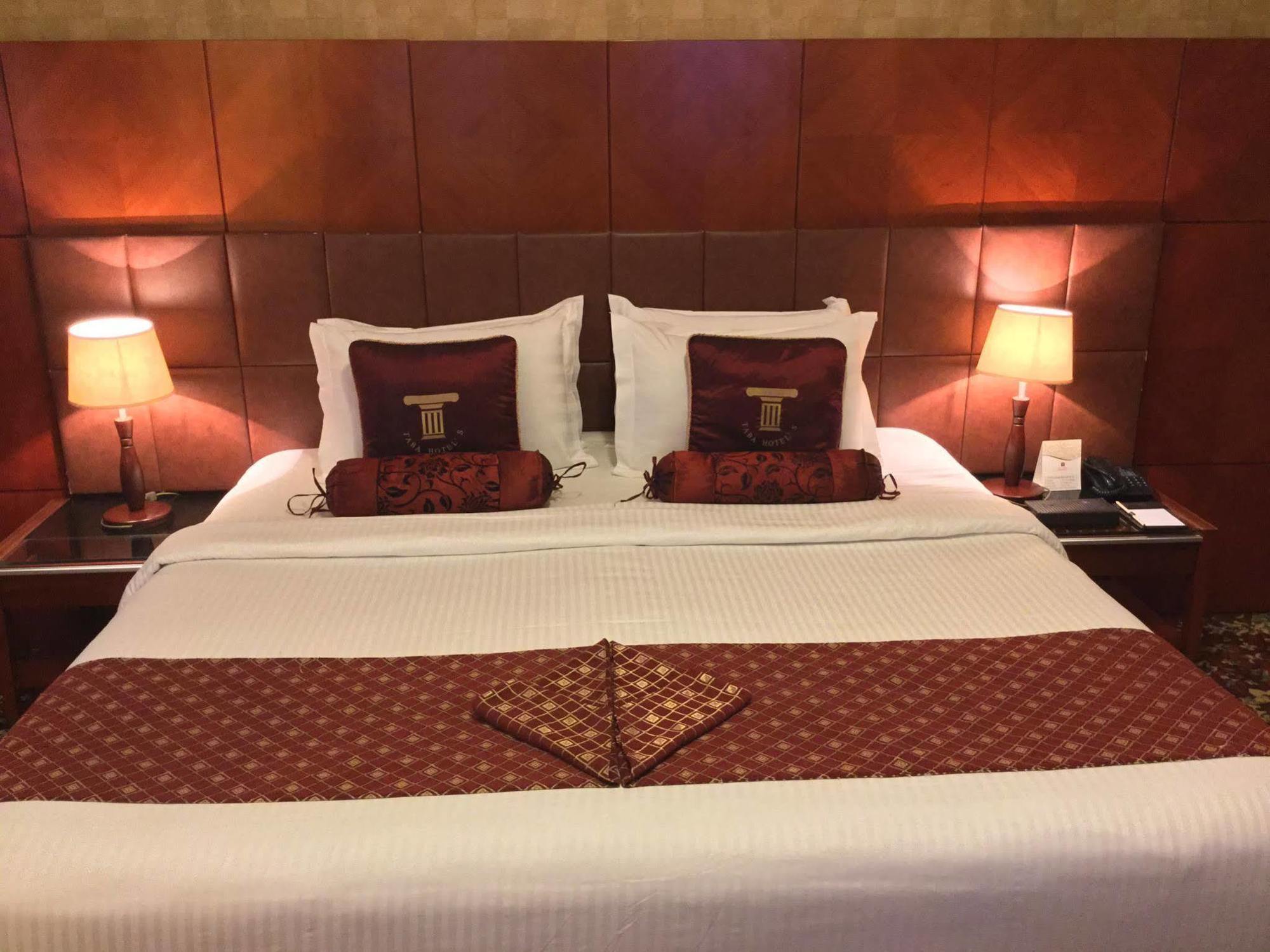 Hotel Shaza Regency Plaza Al Madinah Medina Exterior foto A bedroom at the hotel